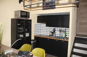 Bungalow | Private kitchen | Highchair