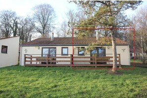 Bungalow | Exterior