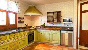 House | Private kitchen | Toaster, high chair