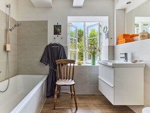 Ferienhaus | Badezimmer