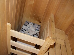Căn hộ | 2 phòng ngủ, trang bị nội thất với thiết kế riêng biệt 
