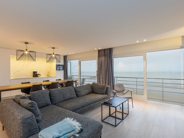 Apartment | Living area - Luxurious Apartment With Stunning sea View (Middelkerke)