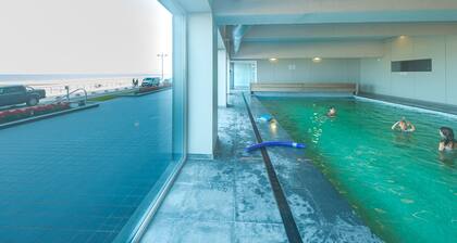 Luxurious Apartment With Stunning sea View