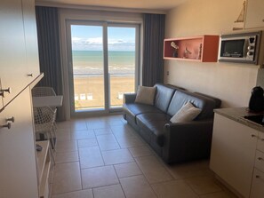 Apartment | Living area - Apartment in Nieuwpoort by the Beach (Nieuwpoort)