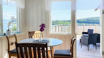 House | Dining