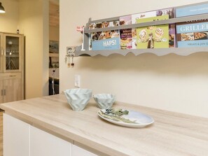 House | Dining - 6 Person Holiday Home in Stubbekobing (Stubbekobing)