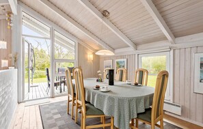 Dining - Gorgeous home in Strandby with WiFi (Strandby)