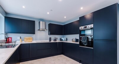 Hawarden Very Spacious/ Detached/5 bed Driveway