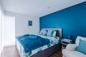 4 dormitorios, tabla de planchar con plancha, wifi gratis y ropa de cama