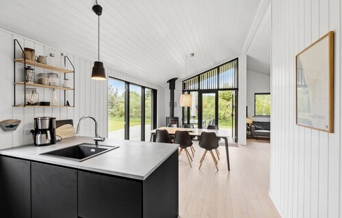 Belle maison de 3 chambres à Store.