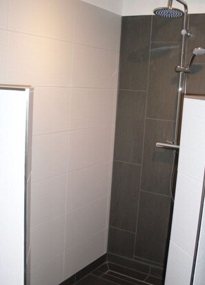 Apartment | Badezimmer