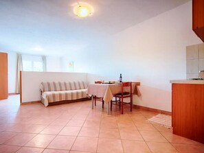 Apartment | Dining - Apartments Bruna Lastovo-one Bedroom Apartment With Balcony and Sea View-vanilija (Lastovo)