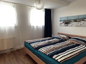 House | 3 bedrooms, individually furnished, bed sheets - Holiday Home in Lichtenau With Garden Bliss (Lichtenau)