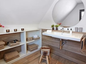 Ferienhaus | Badezimmer