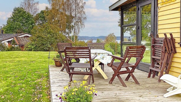 Outdoor dining - 5 Person Holiday Home in Holsljunga (Holsljunga)