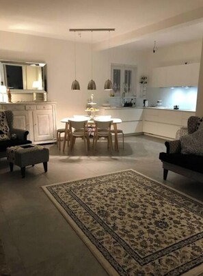 Apartamento | Cocina privada | Horno y hervidor eléctrico