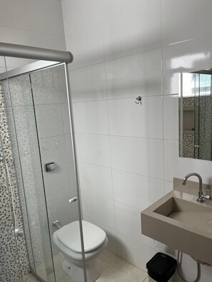 Comfort Room, Garden View | Bathroom | Towels - Pousada Sempre Viva  (São João Batista do Glória)