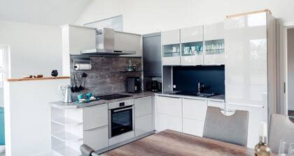 Loheide Modern Retreat