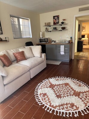 Smart TV - Fully furnished downstairs apartment inside shared home- 4 story house (Phoenix)