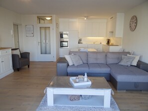 Private kitchen - Apartment in Nieuwpoort With Terrace (Nieuwpoort)