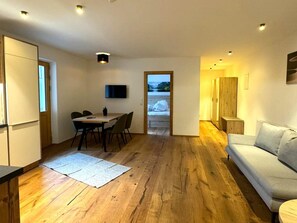 Dining - Stylish Apartment in Neustift Near ski Lift (Neustift Im Stubaital)