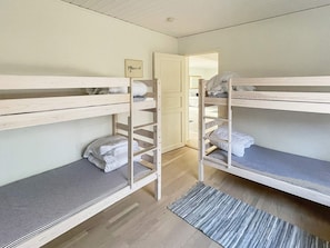 3 bedrooms, individually furnished