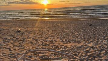 Sun-loungers, beach towels