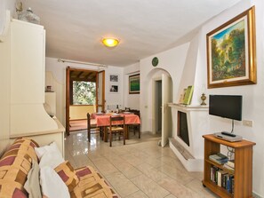House | Dining - Holiday Home in Sassetta Near Beaches (Castagneto Carducci)