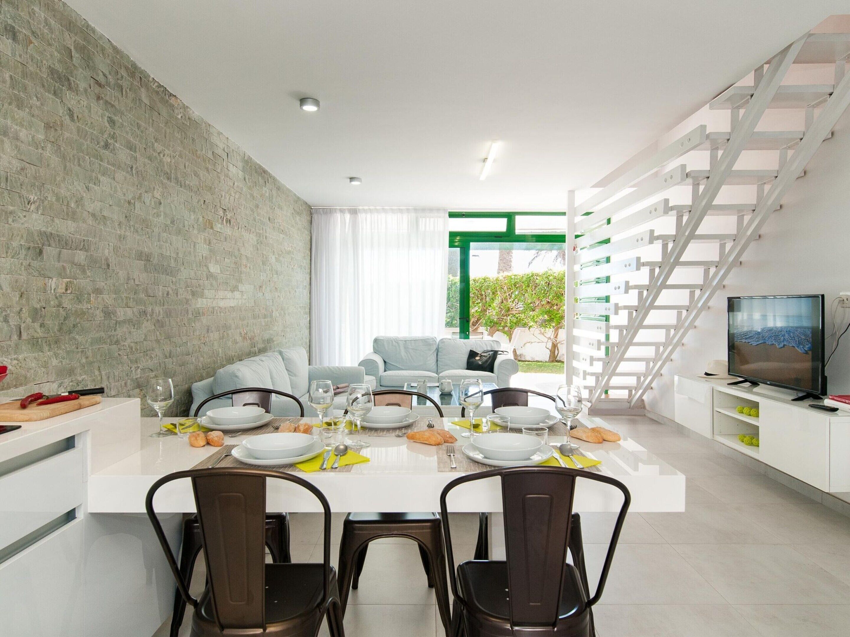 House | Dining