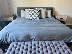 3 soverom, skrivebord, strykejern/-brett og wi-fi