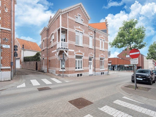 Scenic Villa In Borgloon With Garden - Borgloon