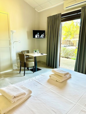 In-room safe, desk, laptop workspace, soundproofing