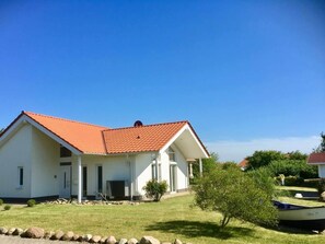 Exterior - Ufer 7 Comfortable Holiday Residence (Trent)