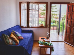 House | Living area - Belvilla by OYO Torreblanca I Primera Planta (Torreblanca)