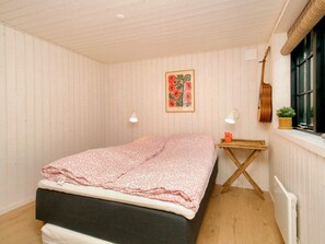3 bedrooms, individually furnished - 6 Person Holiday Home in Sjaellands Odde (Sjællands Odde)