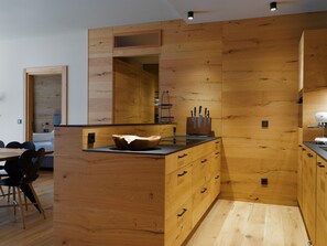 Apartment | Private kitchen | Electric kettle, toaster