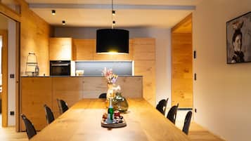 Apartment | Dining