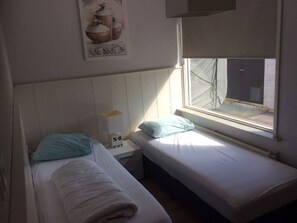 Apartment | 3 bedrooms, individually furnished - Attractive Apartment in Julianadorp (Julianadorp)