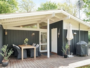 House | Outdoor dining