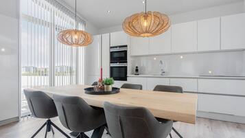 House | Dining