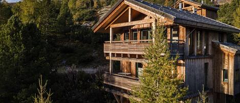 Chalet | Exterior