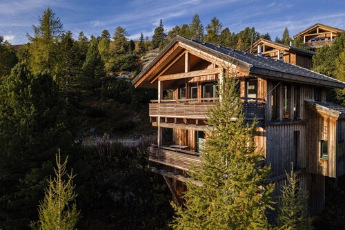 Natural Chalet With Whirlpool