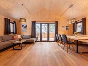 Chalet | Living room - Natural Chalet With Whirlpool (Stadl-Predlitz)