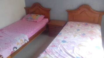 3 bedrooms, bed sheets