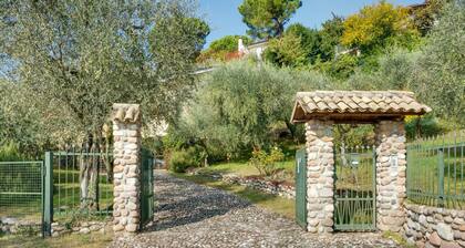 Modern Holiday Home in Marciaga With Garden