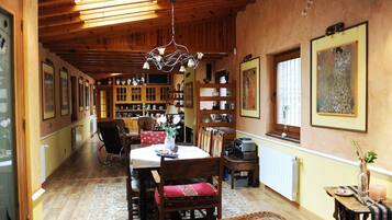 Casa | Servei de restauració