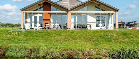 House | Exterior