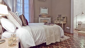 Unclassified image, 3 of 24, button - Belvilla by OYO Ramblas Luxury Apartment (Barcelona)