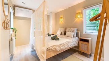 House | 2 bedrooms, individually furnished, bed sheets