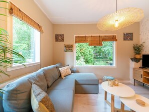 Living area - Holiday Home in Gelderland Near Woodlands (Hattemerbroek)